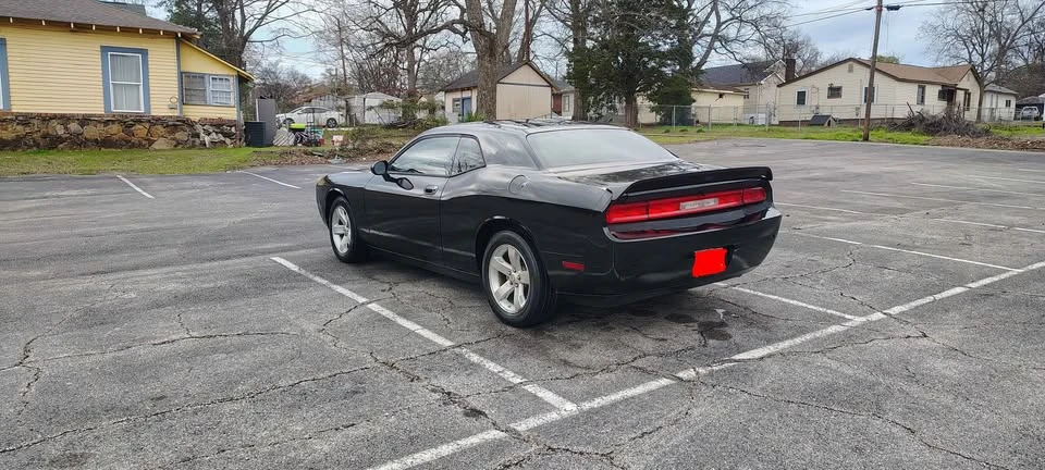 2009 Dodge Challenger 3rd Gen - Image 3 of 13