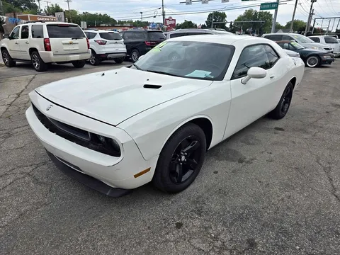 2009 Dodge Challenger SXT Coupe 2D