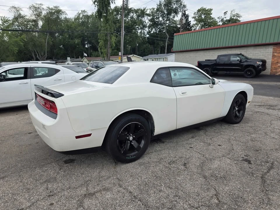2009 Dodge Challenger 3rd Gen - Image 3 of 9