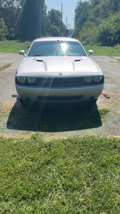2009 Dodge Challenger 3rd Gen - Image 5 of 5