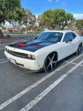 2009 Dodge Challenger SXT Coupe 2D