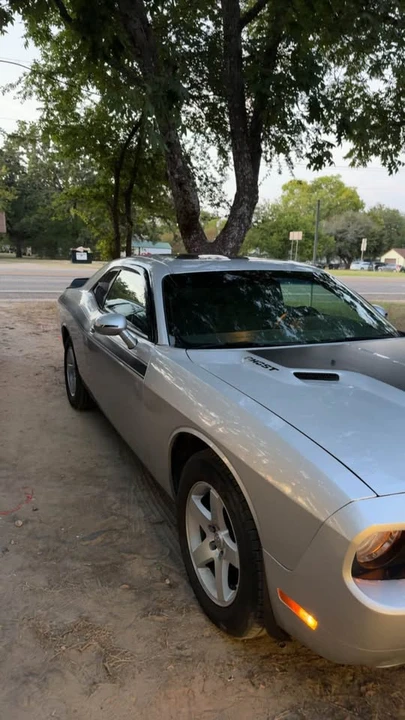 2009 Dodge Challenger 3rd Gen - Image 3 of 7