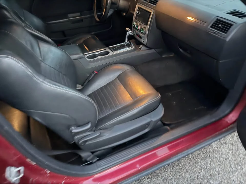 2009 Dodge Challenger 3rd Gen - Image 6 of 14