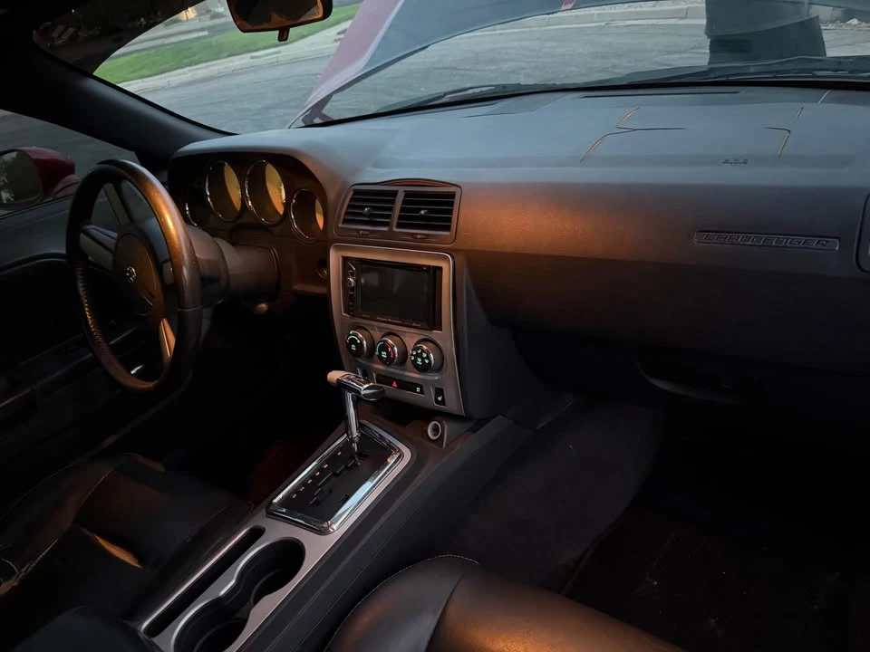 2009 Dodge Challenger 3rd Gen - Image 9 of 14
