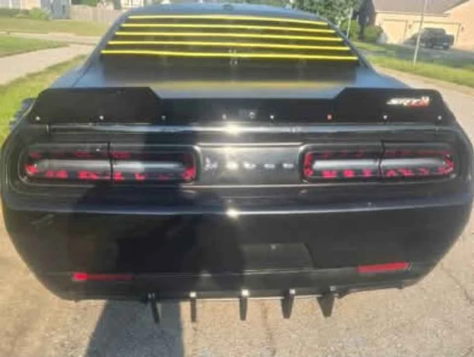 2009 Dodge Challenger SRT8 & 392 3rd Gen - Image 2 of 10
