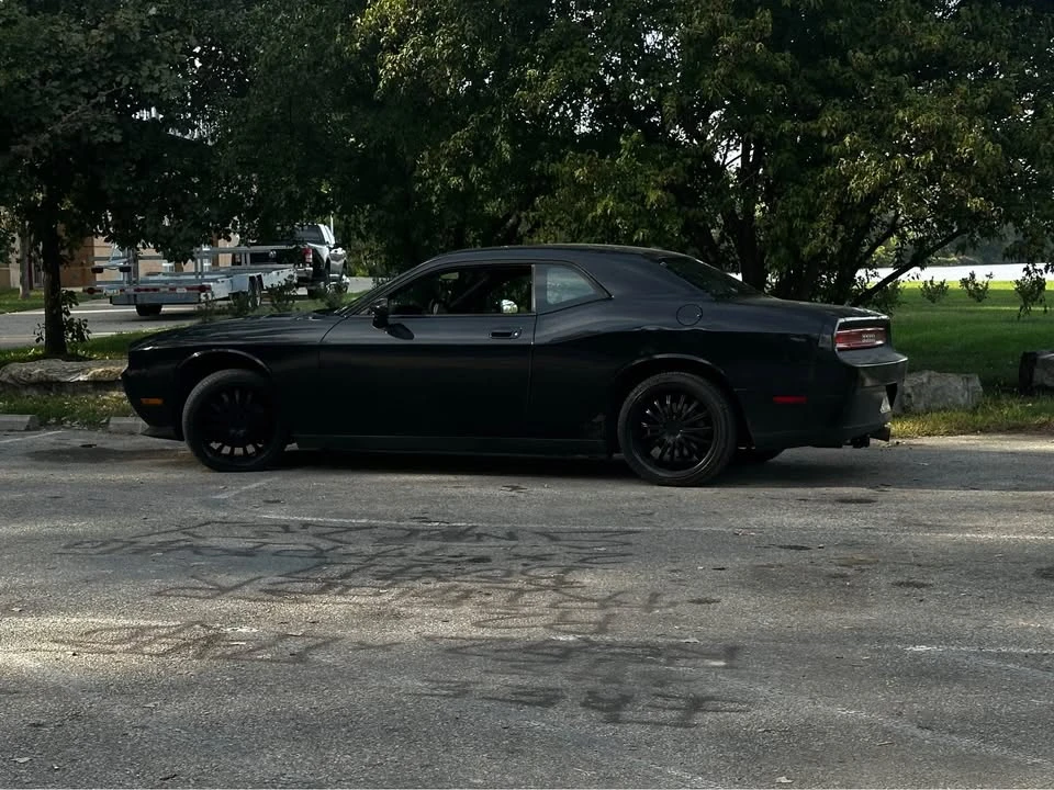 2009 Dodge Challenger 3rd Gen - Image 2 of 10