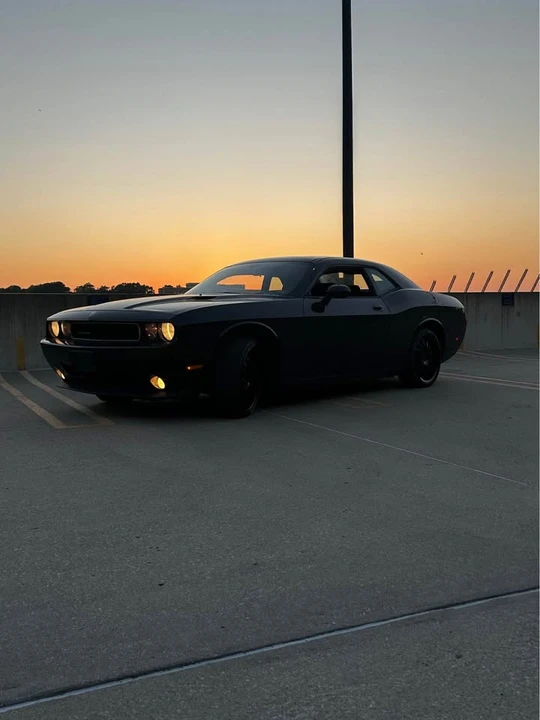 2009 Dodge Challenger 3rd Gen - Image 6 of 10