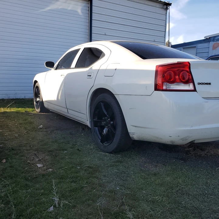2009 Dodge Charger 6th Gen - Image 10 of 13