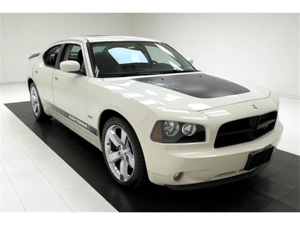 2009 Dodge Charger 6th Gen - Image 7 of 31