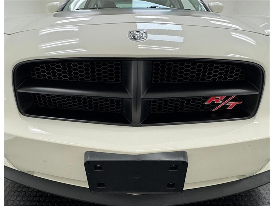 2009 Dodge Charger 6th Gen - Image 9 of 31