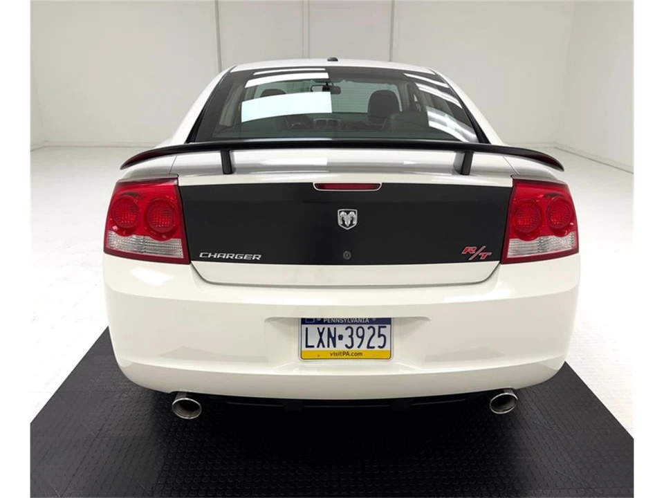 2009 Dodge Charger 6th Gen - Image 4 of 31