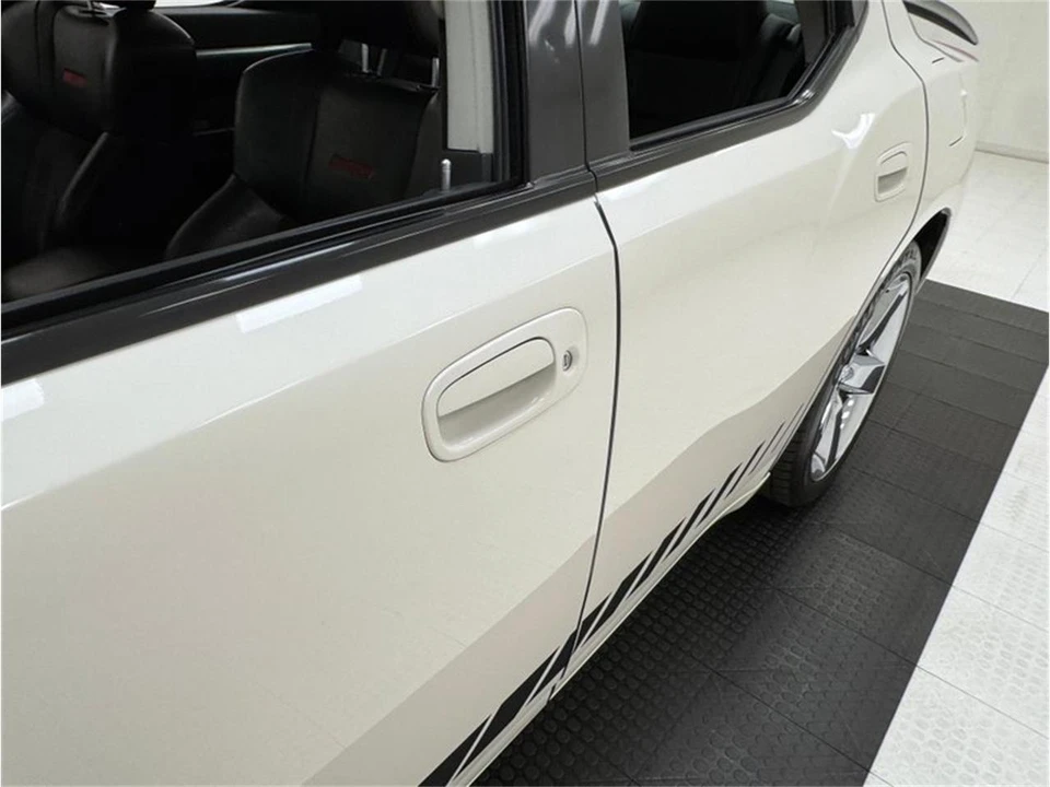 2009 Dodge Charger 6th Gen - Image 19 of 31