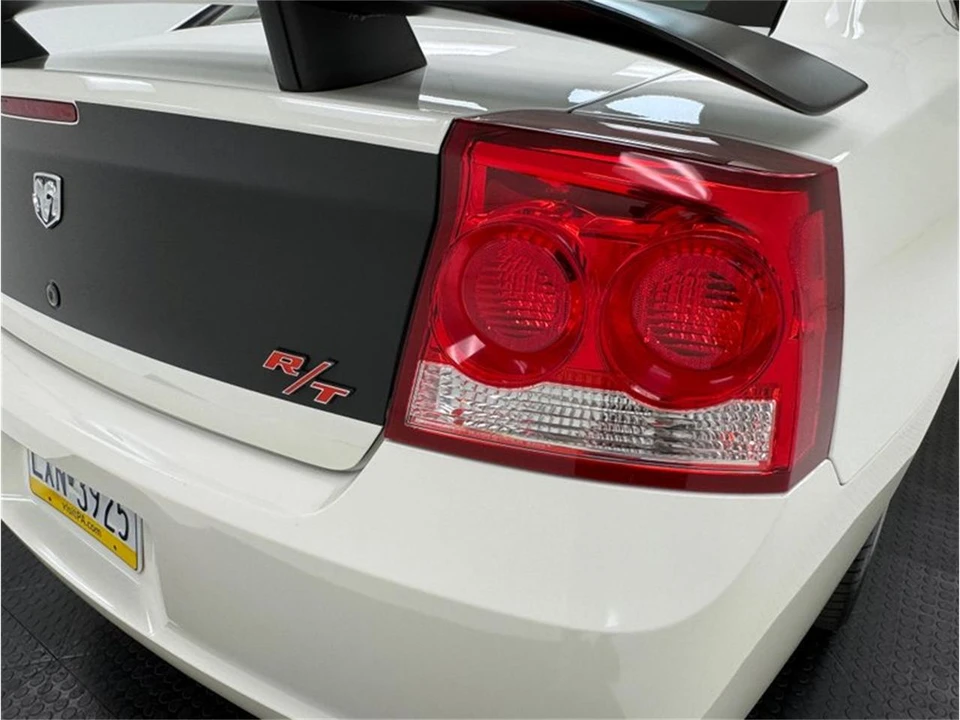 2009 Dodge Charger 6th Gen - Image 24 of 31