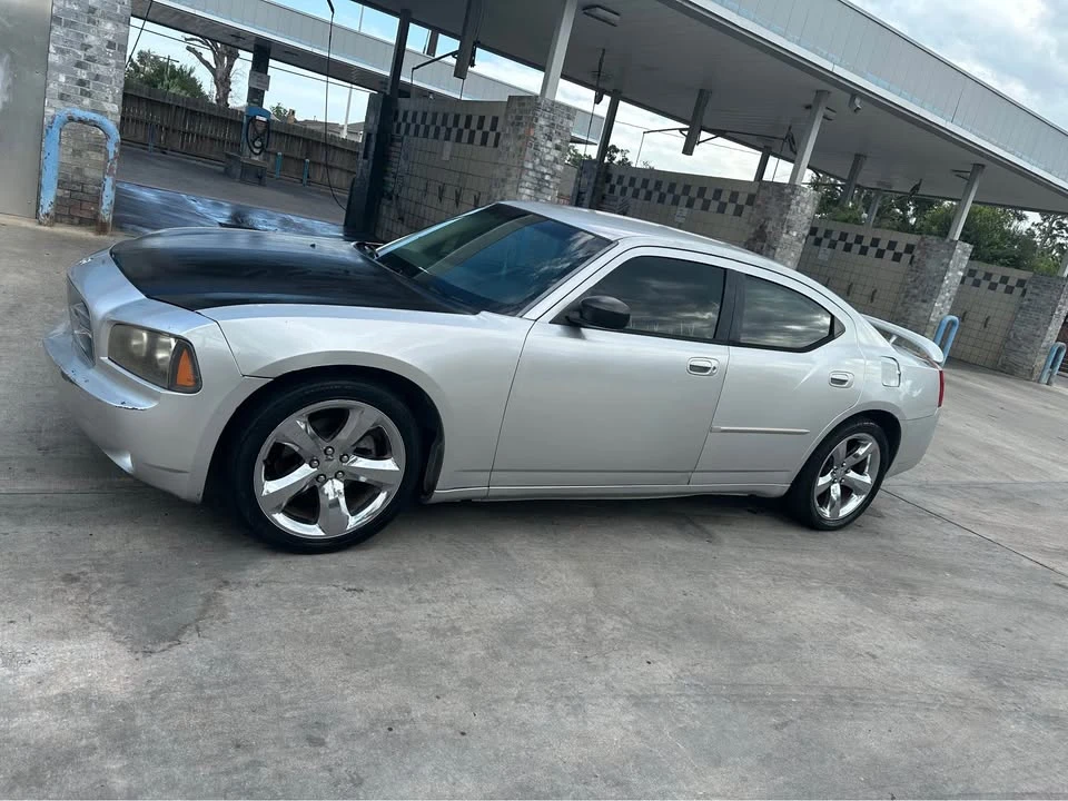 2009 Dodge Charger 6th Gen - Image 4 of 13