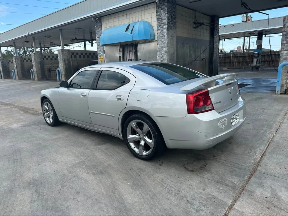 2009 Dodge Charger 6th Gen - Image 11 of 13