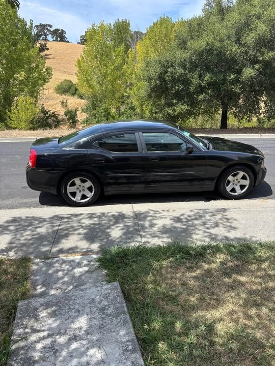 2009 Dodge Charger 6th Gen - Image 2 of 9