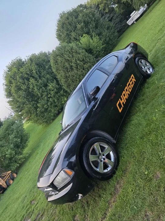 2009 Dodge Charger 6th Gen - Image 13 of 14