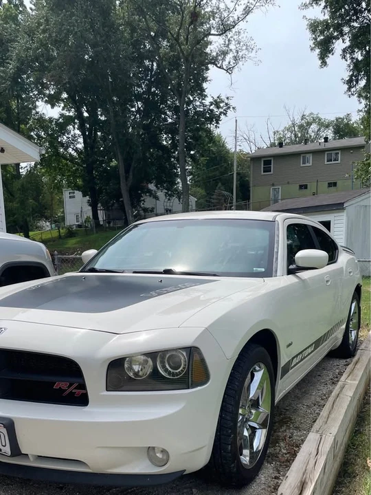 2009 Dodge Charger 6th Gen - Image 2 of 4
