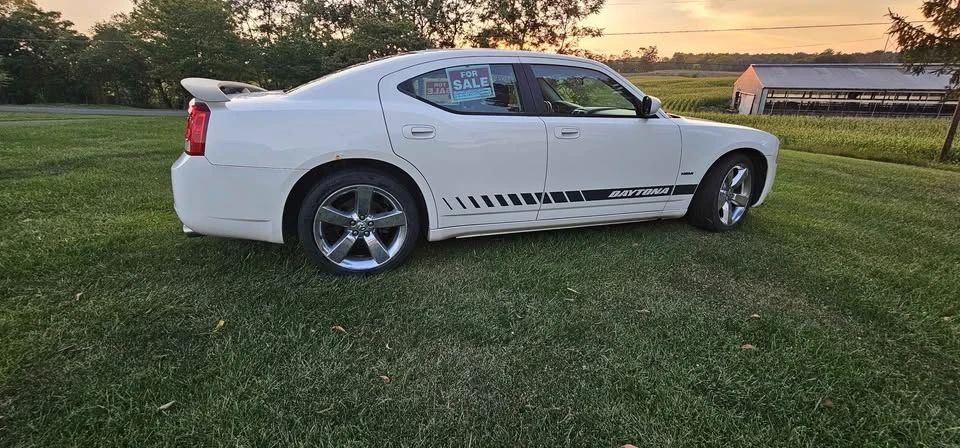 2009 Dodge Charger 6th Gen - Image 4 of 20