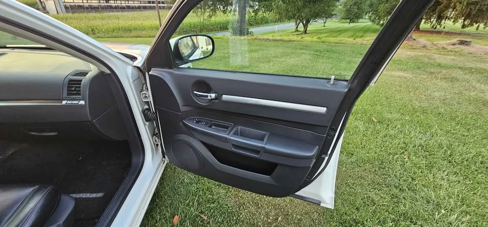 2009 Dodge Charger 6th Gen - Image 11 of 20