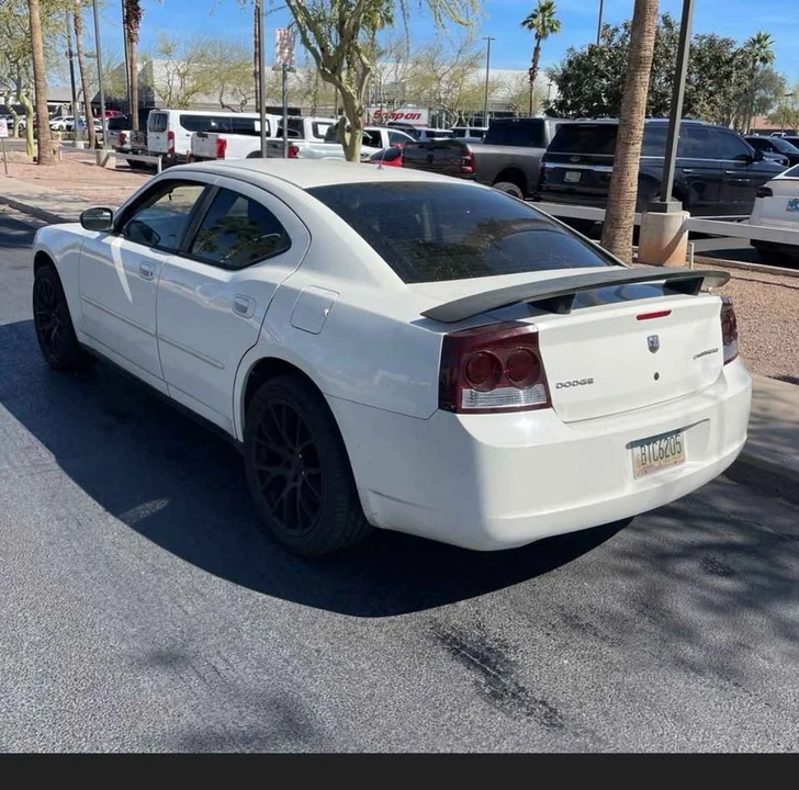 2009 Dodge Charger 6th Gen - Image 3 of 6