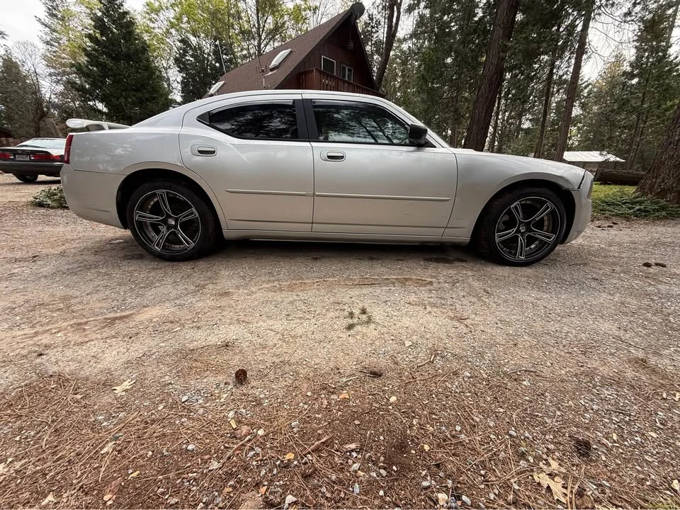 2009 Dodge Charger 6th Gen - Image 3 of 9