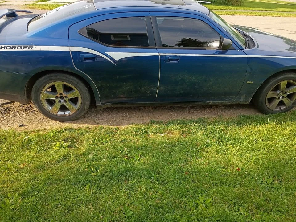 2009 Dodge Charger 6th Gen - Image 4 of 4