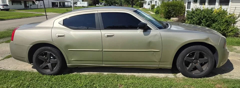 2009 Dodge Charger 6th Gen - Image 4 of 8