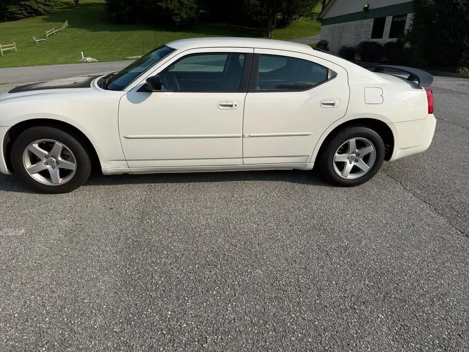 2009 Dodge Charger 6th Gen - Image 4 of 20