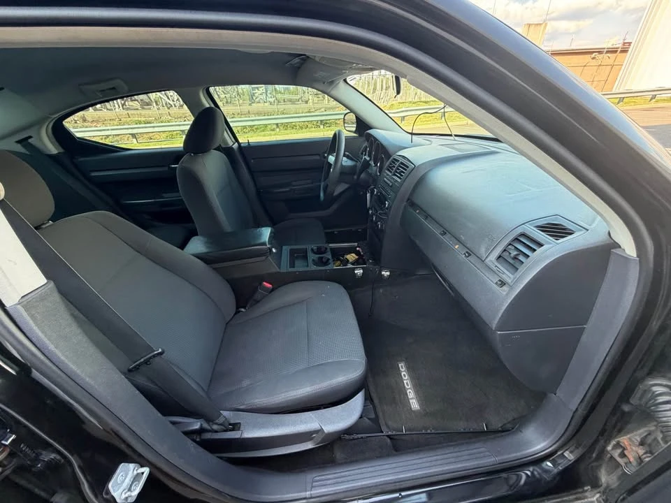 2009 Dodge Charger 6th Gen - Image 10 of 14