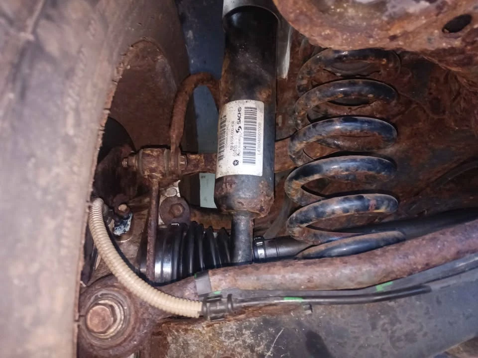 2009 Dodge Charger 6th Gen - Image 9 of 14