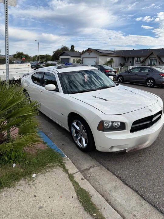 2009 Dodge Charger 6th Gen - Image 3 of 3