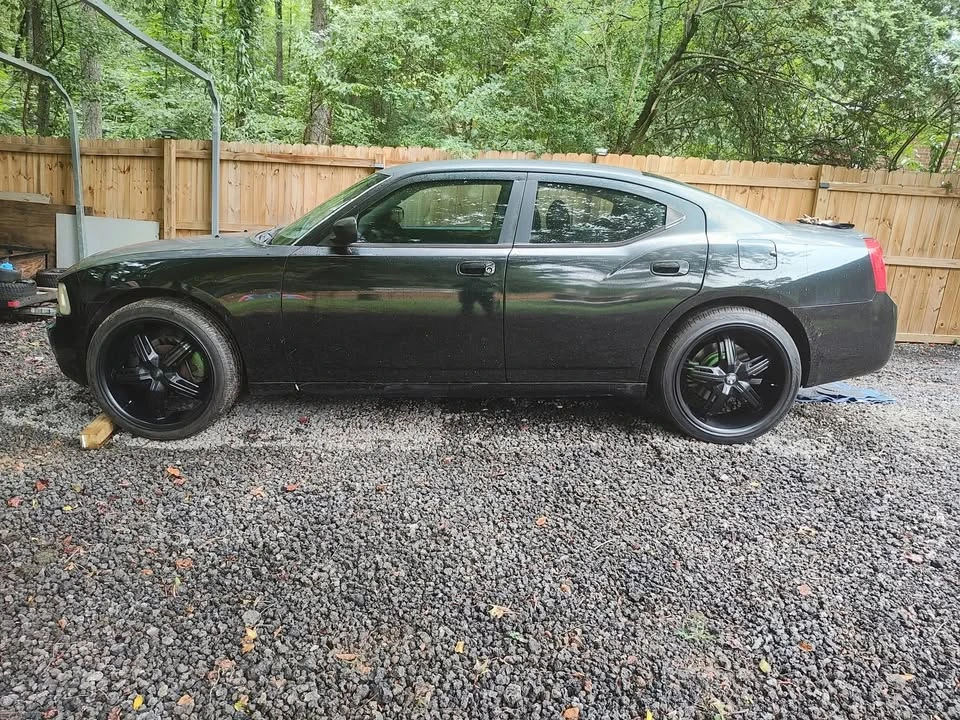 2009 Dodge Charger 6th Gen - Image 3 of 10
