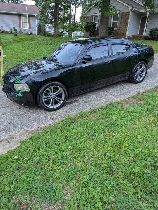 2009 Dodge Charger 6th Gen - Image 5 of 10