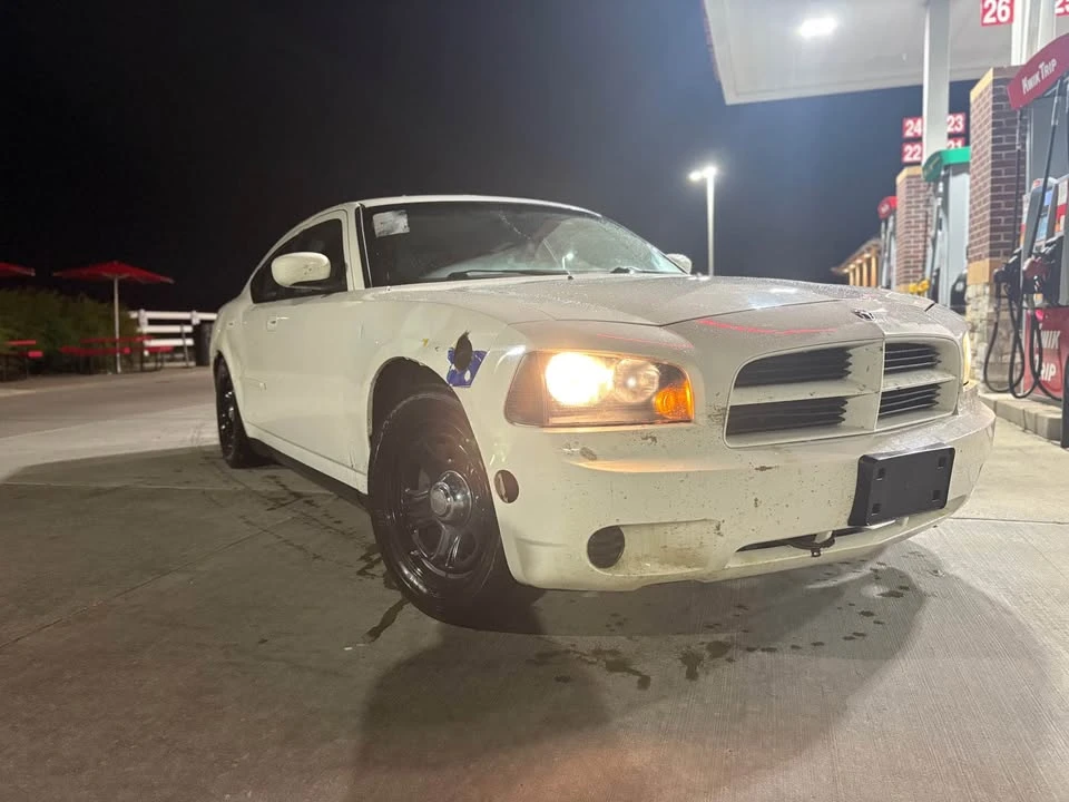 2009 Dodge Charger 6th Gen - Image 2 of 7