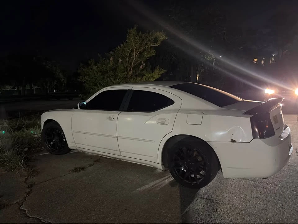 2009 Dodge Charger 6th Gen - Image 3 of 5