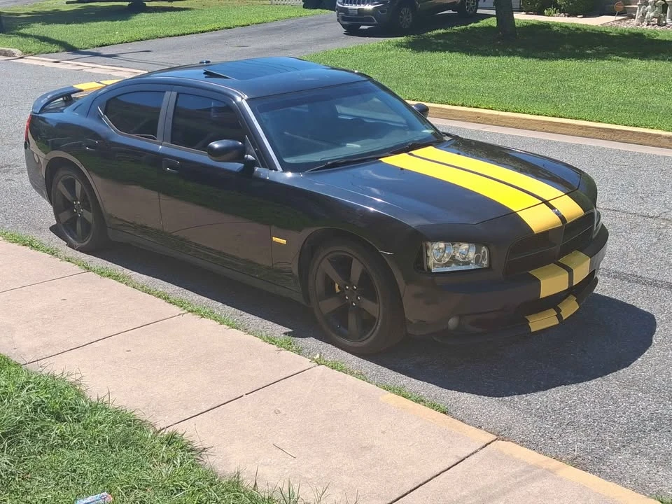 2009 Dodge Charger 6th Gen - Image 2 of 15