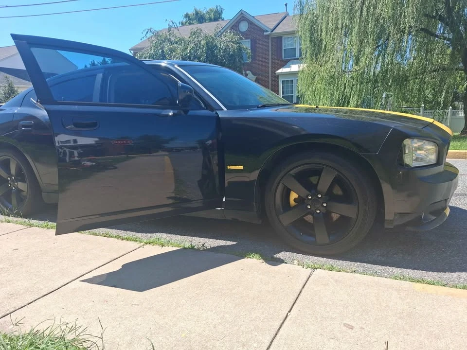 2009 Dodge Charger 6th Gen - Image 10 of 15