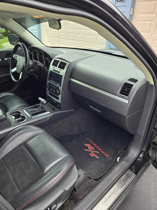 2009 Dodge Charger 6th Gen - Image 10 of 11
