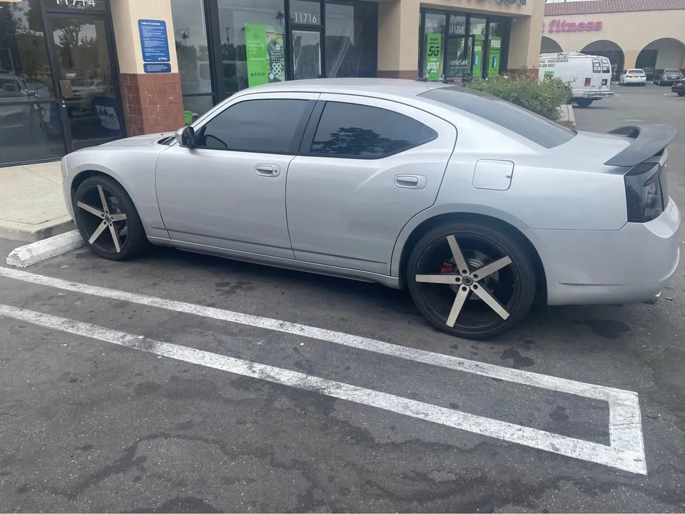 2009 Dodge Charger 6th Gen - Image 2 of 3