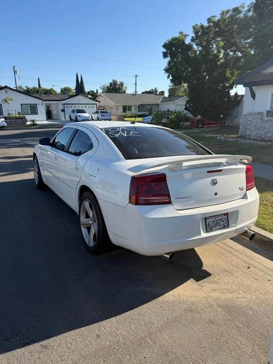 2009 Dodge Charger 6th Gen - Image 3 of 10