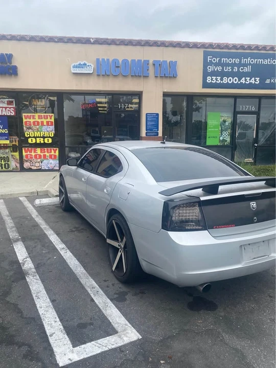 2009 Dodge Charger 6th Gen - Image 3 of 3