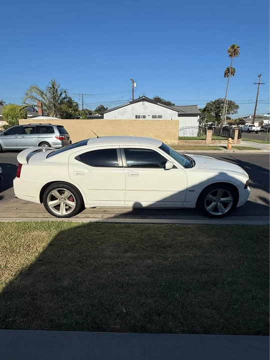 2009 Dodge Charger 6th Gen - Image 5 of 10