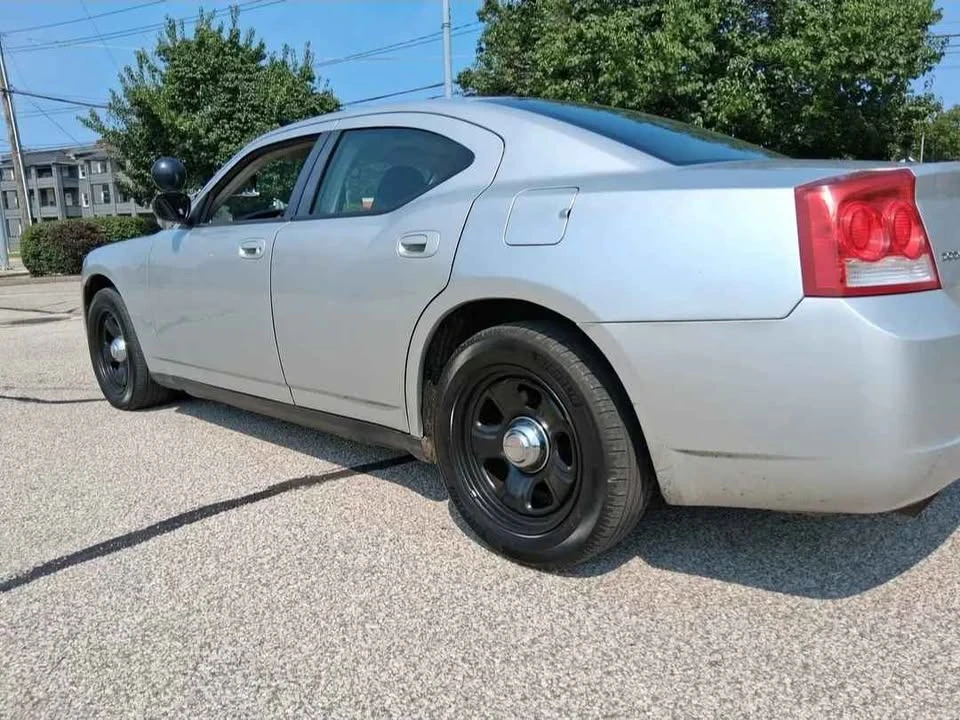 2009 Dodge Charger 6th Gen - Image 3 of 9