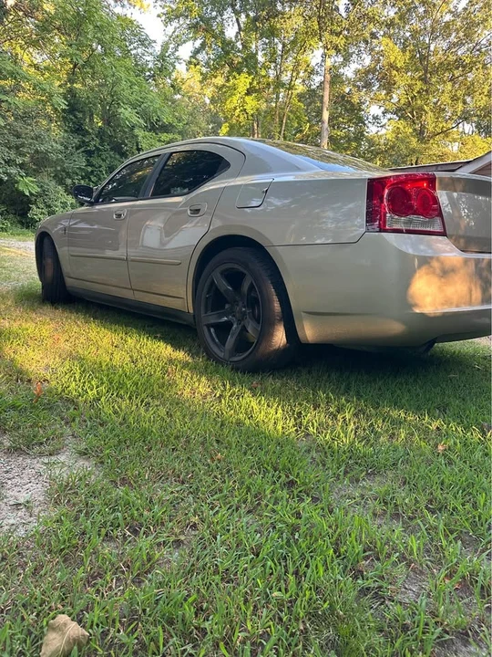 2009 Dodge Charger 6th Gen - Image 2 of 4