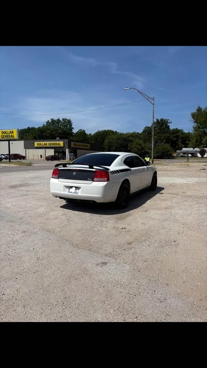 2009 Dodge Charger 6th Gen - Image 10 of 13