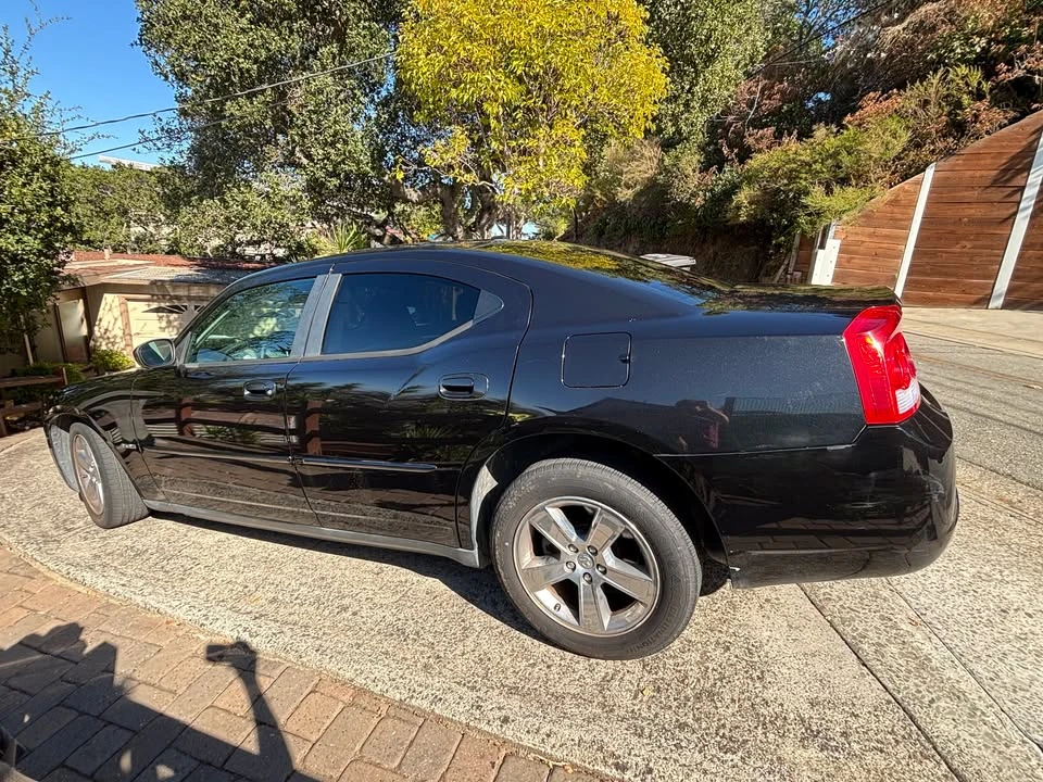 2009 Dodge Charger 6th Gen - Image 3 of 10