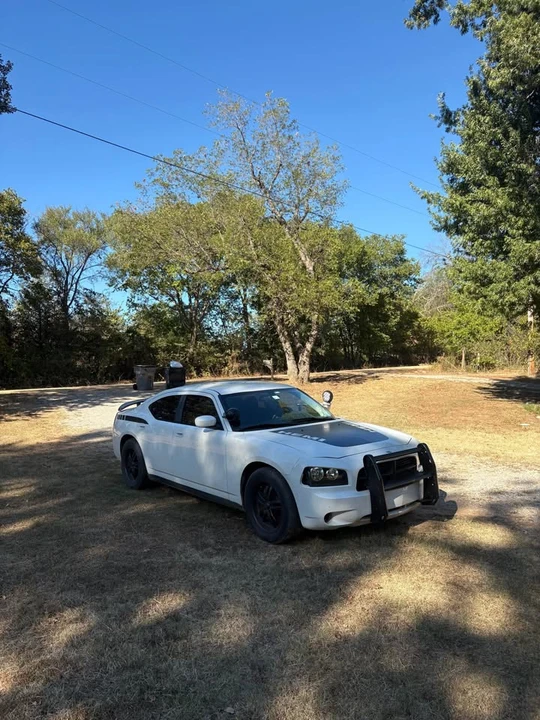 2009 Dodge Charger 6th Gen - Image 2 of 13