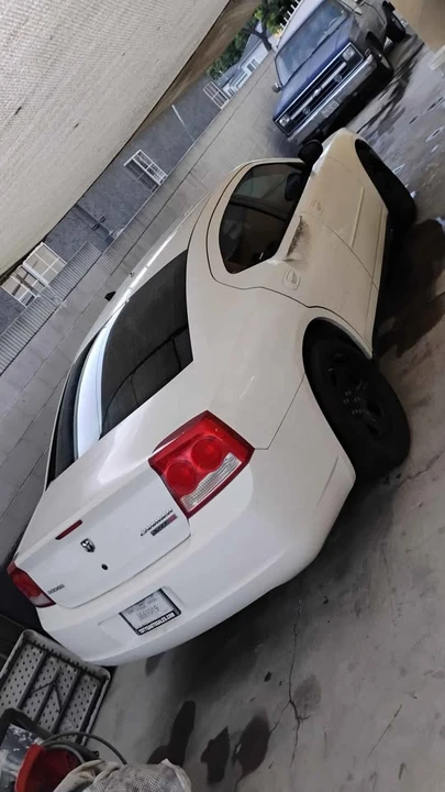 2009 Dodge Charger 6th Gen - Image 3 of 14