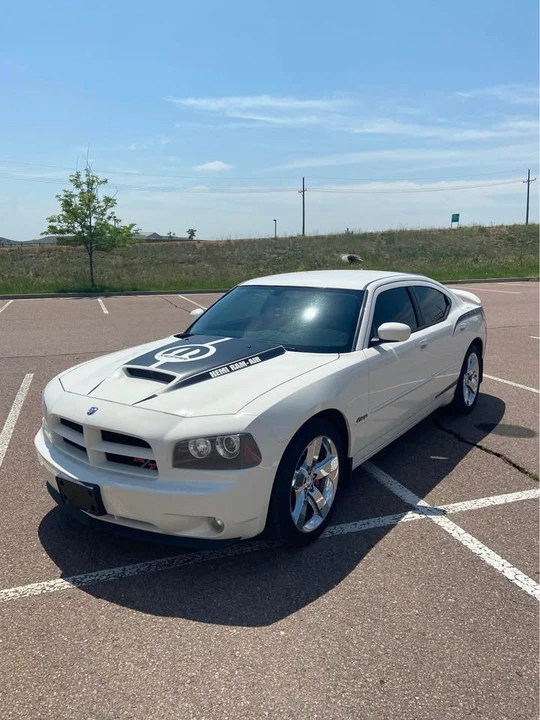 2009 Dodge Charger 6th Gen - Image 5 of 5